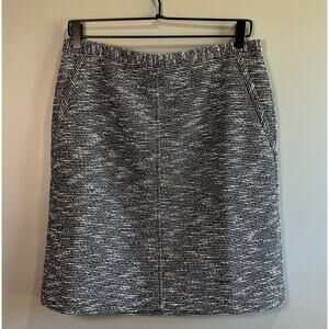 NWT Anne Klein Black and White Short Tweed Skirt Size 8